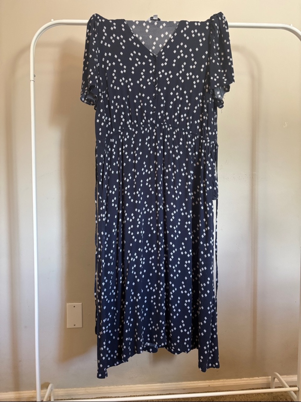 Navy Blue Midi Dress 2XL Comfortable!  Looks great on you, lightweight.